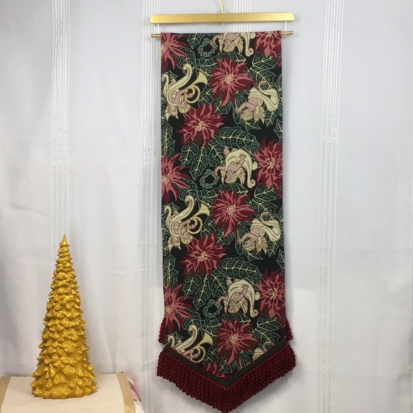 🌲Tapisserie Tapestry Holiday Table Runner with Fringe - Picture 4 of 8